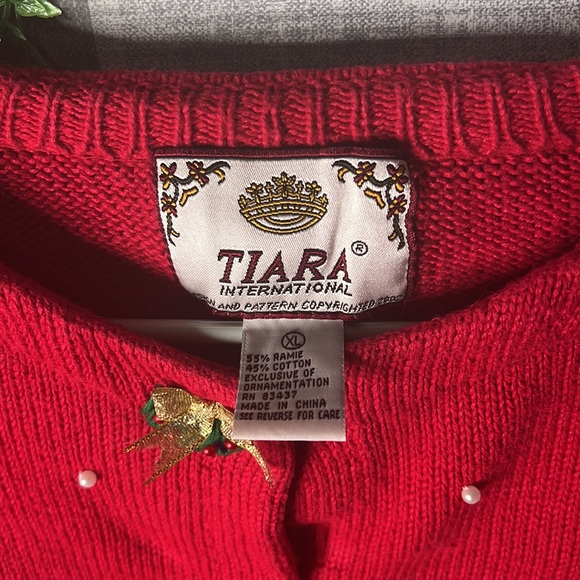 VTG Christmas Cardigan - Picture 3 of 6